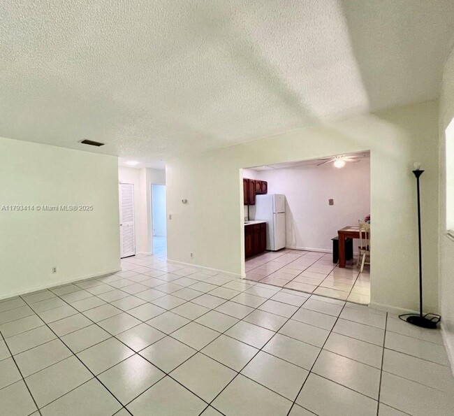 274 SW 9th St in Dania Beach, FL - Building Photo - Building Photo