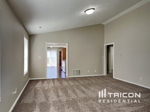 5103 Sandy Forge Dr in Indianapolis, IN - Building Photo - Building Photo