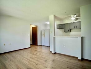 302 Franke St in Joice, IA - Building Photo - Building Photo