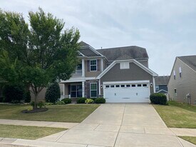 2076 Waverly Ct in Lancaster, SC - Building Photo