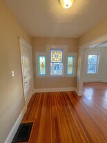 32 Pearson Rd, Unit 2 in Somerville, MA - Building Photo