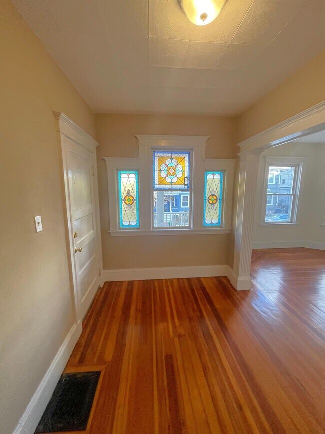 32 Pearson Rd, Unit 2