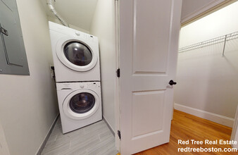 174 Hampshire St, Unit 1A in Cambridge, MA - Foto de edificio - Building Photo
