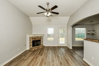 10221 Adikson Dr in Cordova, TN - Building Photo - Building Photo