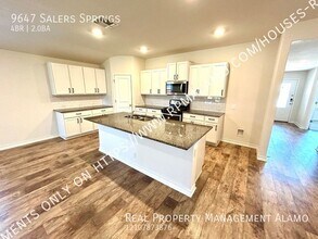9647 Salers Springs in San Antonio, TX - Building Photo - Building Photo