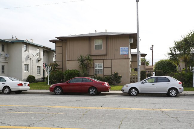 2118 Lincoln St in Burbank, CA - Building Photo - Building Photo