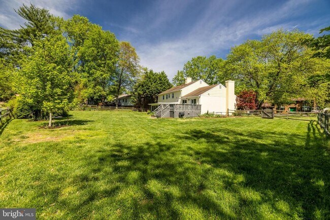 1310 Elsinore Ave in McLean, VA - Building Photo - Building Photo