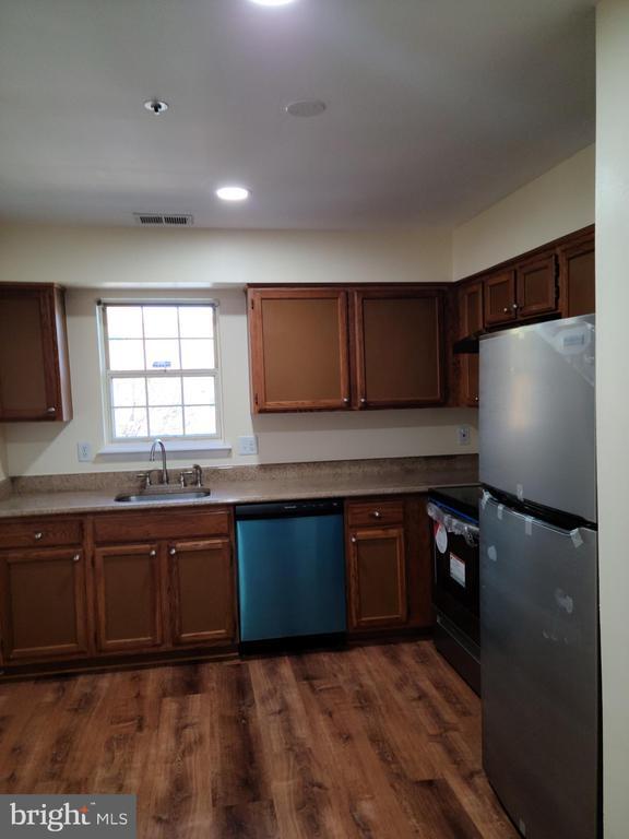 1072 Spring Valley Ct in Fort Washington, MD - Building Photo - Building Photo