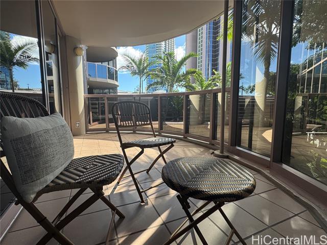 425 South St in Honolulu, HI - Building Photo