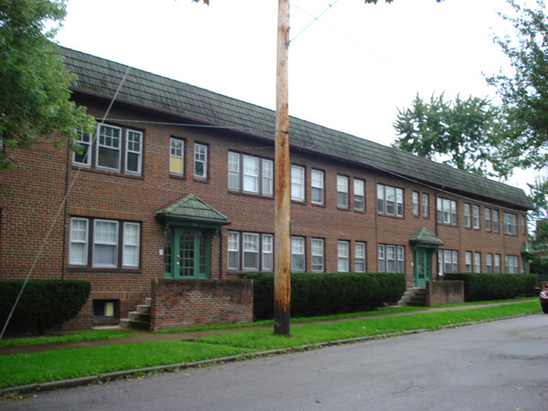 9705 Loretta Ave in Cleveland, OH - Foto de edificio