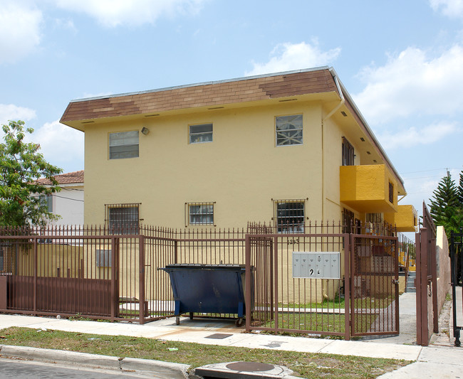 1243 NW 4th St in Miami, FL - Building Photo - Building Photo