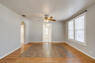 3200 Sandage Ave in Fort Worth, TX - Building Photo - Building Photo