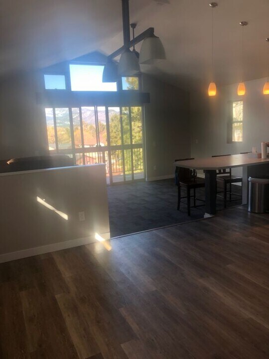 33 S Pine Cir in Flagstaff, AZ - Building Photo