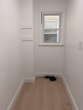 24 E 18th St in Bayonne, NJ - Building Photo - Building Photo