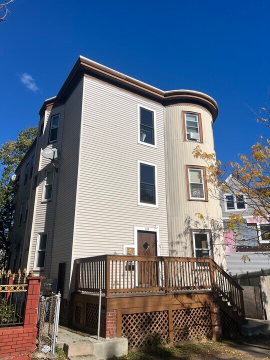 420 Talbot Ave, Unit Unit 1 in Boston, MA - Building Photo