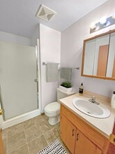 3404 W Prasch Ave in Yakima, WA - Foto de edificio - Building Photo