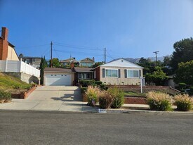 3154 Jolley Dr in Burbank, CA - Building Photo