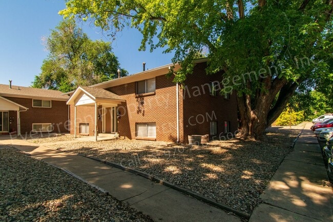 919 James Ct in Fort Collins, CO - Building Photo - Building Photo