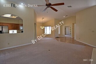 6380 E Placita Divina in Tucson, AZ - Building Photo - Building Photo