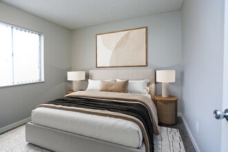 Sage Creek Apartments in Aurora, CO - Building Photo - Building Photo