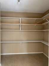 165 Oak Ridge Trail in Lakehills, TX - Building Photo - Building Photo