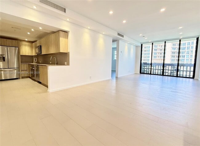 property at 90 Edgewater Dr