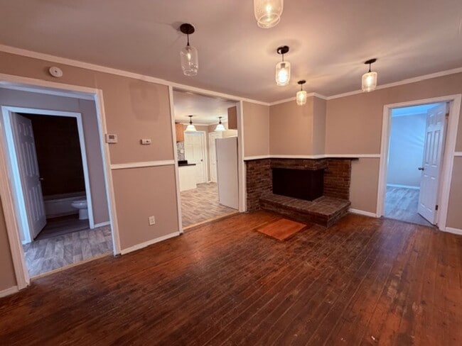 2257 Chambers Rd in St. Louis, MO - Building Photo - Building Photo