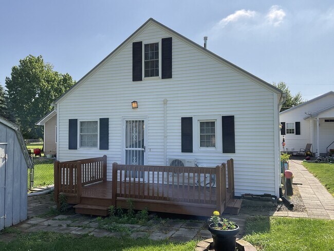 property at 107 N Rufus St