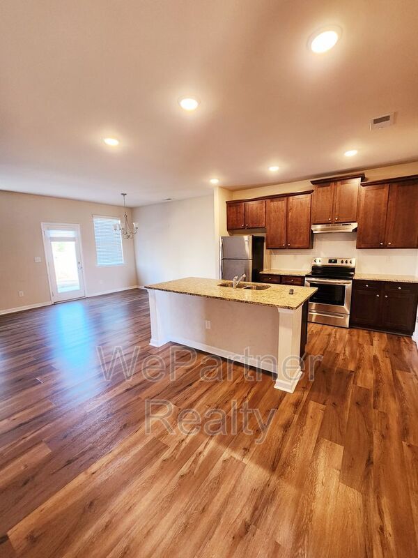 202 Vickery Ln in Calhoun, GA - Building Photo - Building Photo