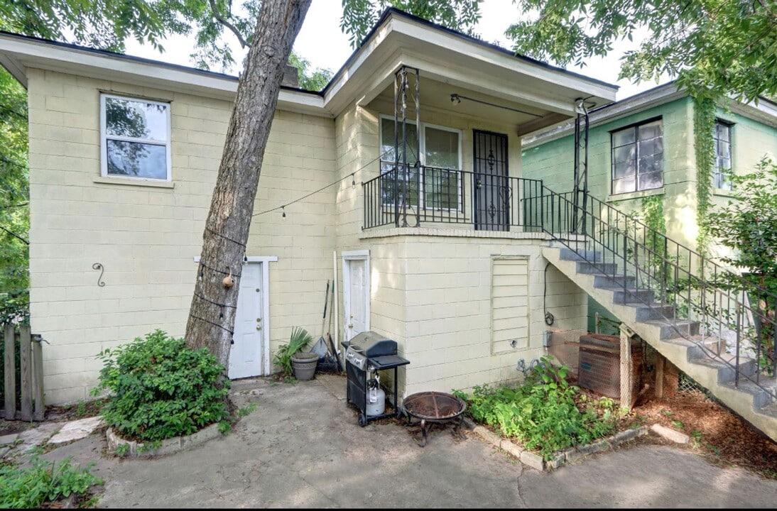 730 E Anderson St in Savannah, GA - Building Photo