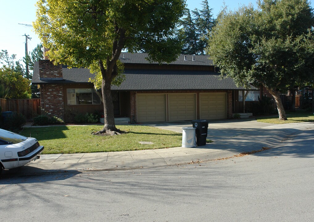 4152-4154 Byron St in Palo Alto, CA - Building Photo