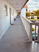 1400 NE 57th St, Unit Casa Del Sol in Fort Lauderdale, FL - Foto de edificio - Building Photo