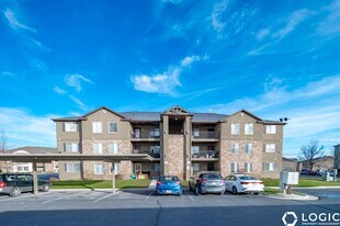 3585 Rock Creek Rd in Lehi, UT - Building Photo