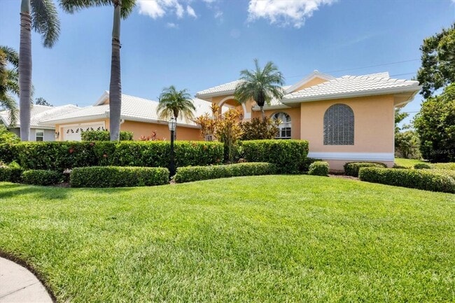 6392 Woodbirch Pl in Sarasota, FL - Building Photo - Building Photo