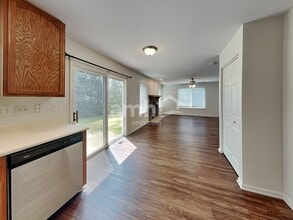 1828 Ness Way in Montgomery, IL - Building Photo - Building Photo