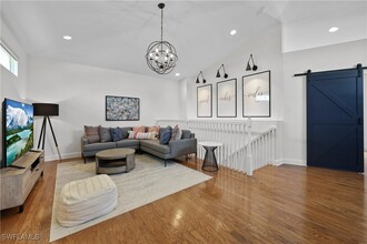 4611 Crayton Rd in Naples, FL - Building Photo - Building Photo