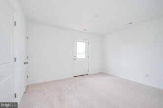 24 Armistead Pl in Charles Town, WV - Building Photo - Building Photo