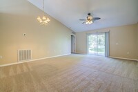 12295 Linden Dr in Spring Hill, FL - Building Photo - Building Photo