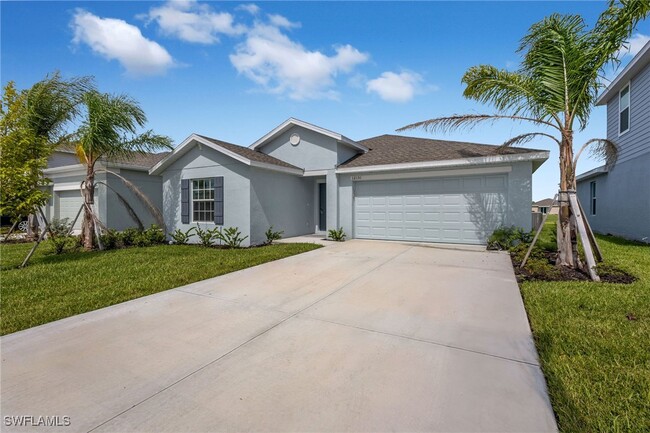 12151 Amber Waves Rd in Lehigh Acres, FL - Building Photo - Building Photo