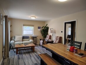 35W325 Lambert Ave in St. Charles, IL - Building Photo - Building Photo