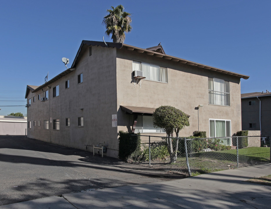 1757 W Sumac Ln in Anaheim, CA - Building Photo