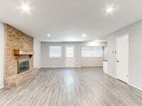 2524 Boxwood Ave photo'