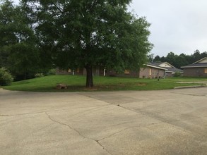 Centreville Apartments in Centreville, MS - Building Photo - Building Photo