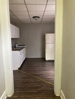 708 W Jackson St in Muncie, IN - Building Photo