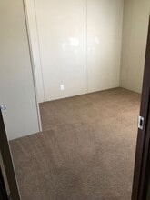 1204 N Avenue K in Portales, NM - Building Photo - Building Photo