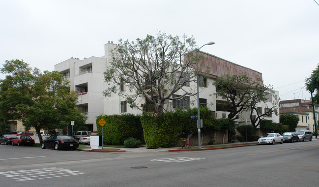 1436 S Bentley Ave in Los Angeles, CA - Building Photo - Building Photo