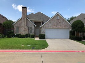 103 Arbor Creek Dr in Euless, TX - Building Photo