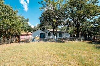 4514 Erath St in Fort Worth, TX - Building Photo - Building Photo
