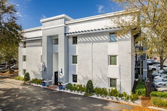 The Q at Maitland in Maitland, FL - Foto de edificio - Building Photo