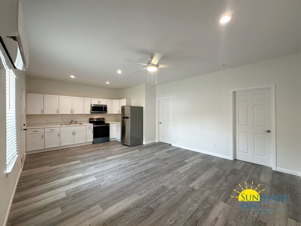 320 Lewis St in Fort Walton Beach, FL - Building Photo